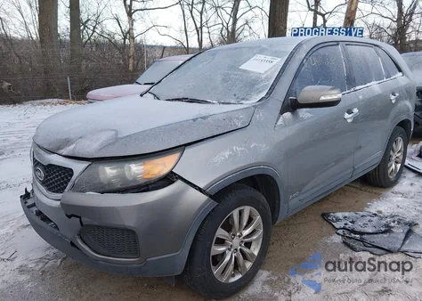 2011 Kia Sorento Lx z USA, uszkodzony, nr VIN 5XYKTCA13BG073322